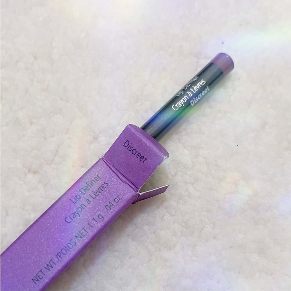 CHANTECAILLE lip definer long lasting pencil- color - discreet *BNIB*